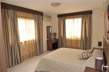 Hotel Marianna à Limassol Extérieur photo